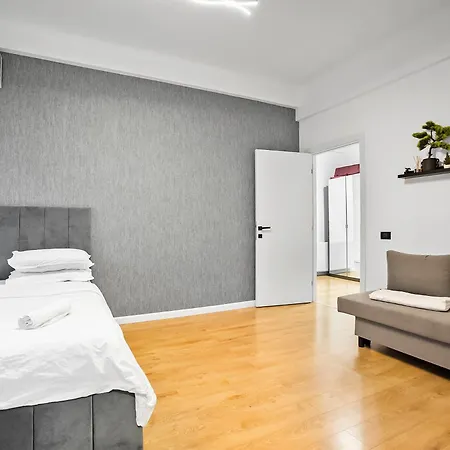 公寓 Riverview Downtown Boulevard 布加勒斯特